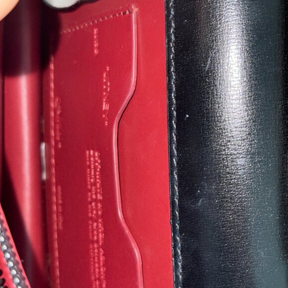 Off-White Black Leather Crossbody Bag – Iridescent Arrow Logo & Red Interior - Picture 6 of 7